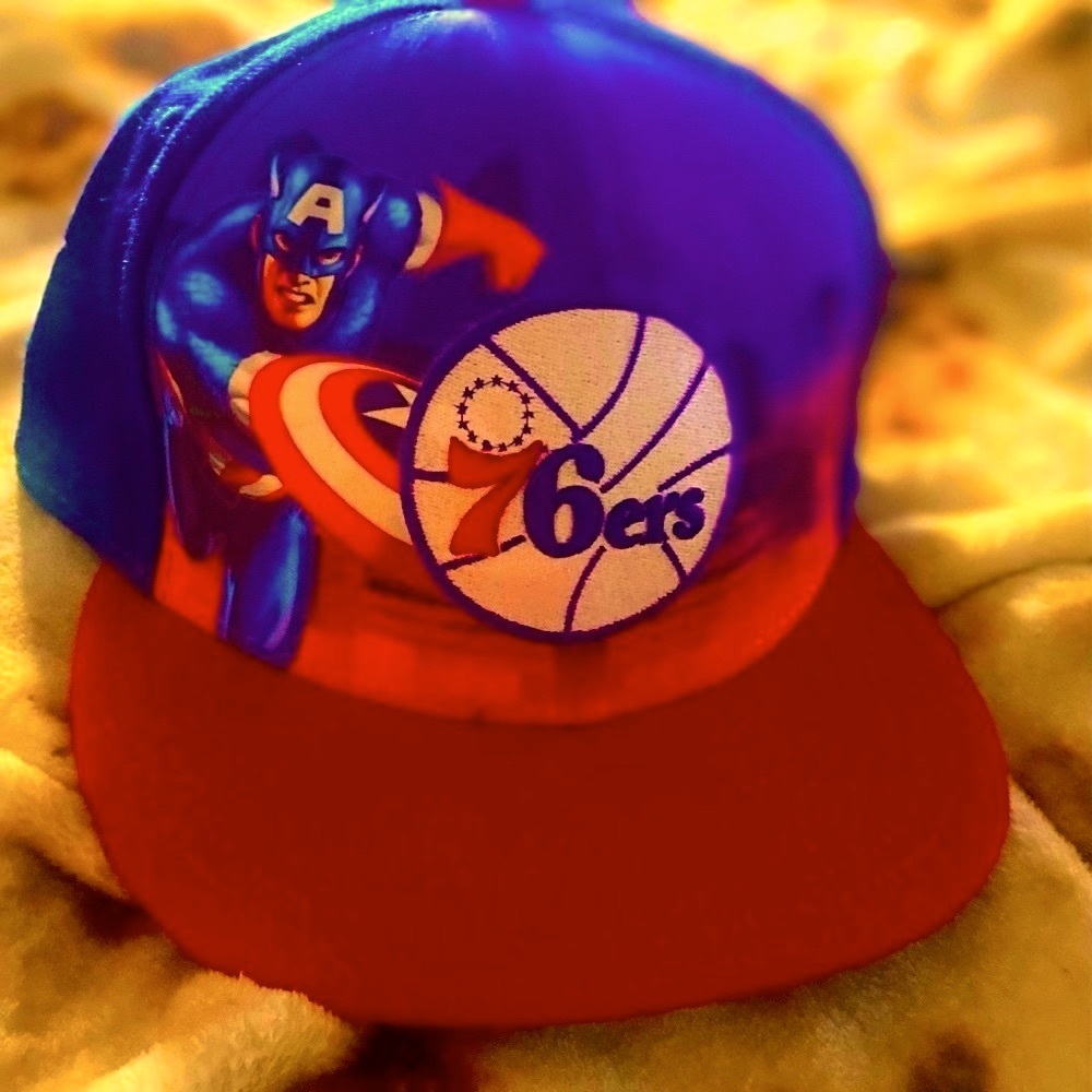 - - Philadelphia 76ers Hat sz 7&3/8